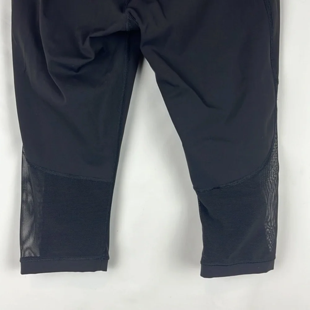 Lululemon Athletica Gear Up Black Mesh Crop Capris Leggings Size 8 - Excellent‎